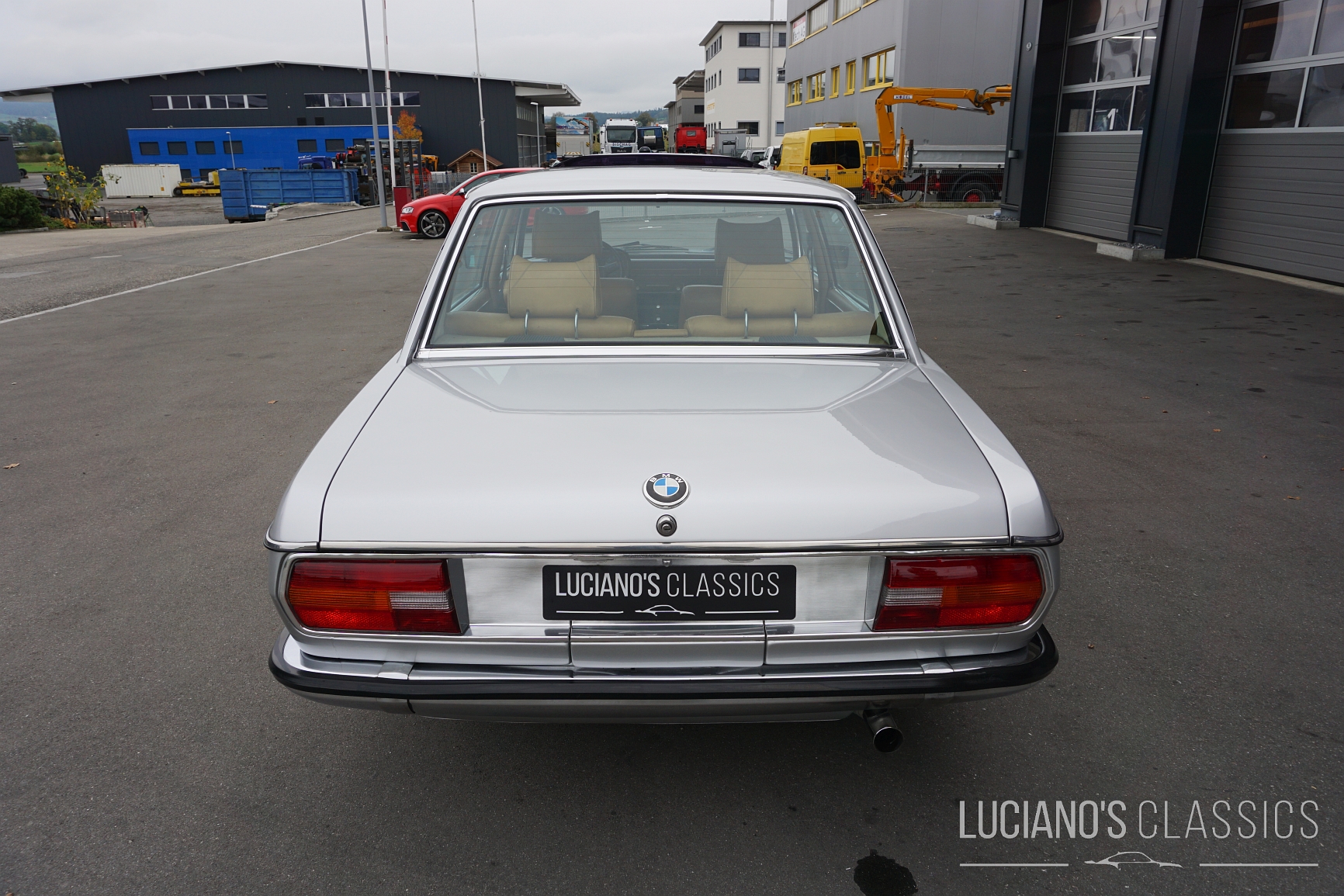 BMW E3 3.3 L