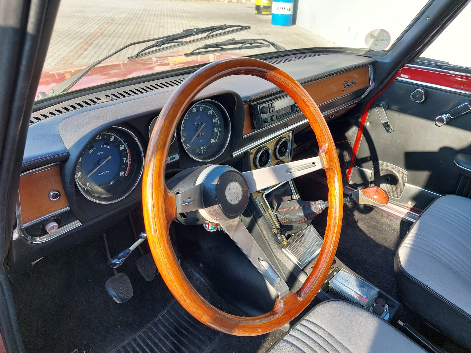 Alfa Romeo Giulia Nuova Super 1300