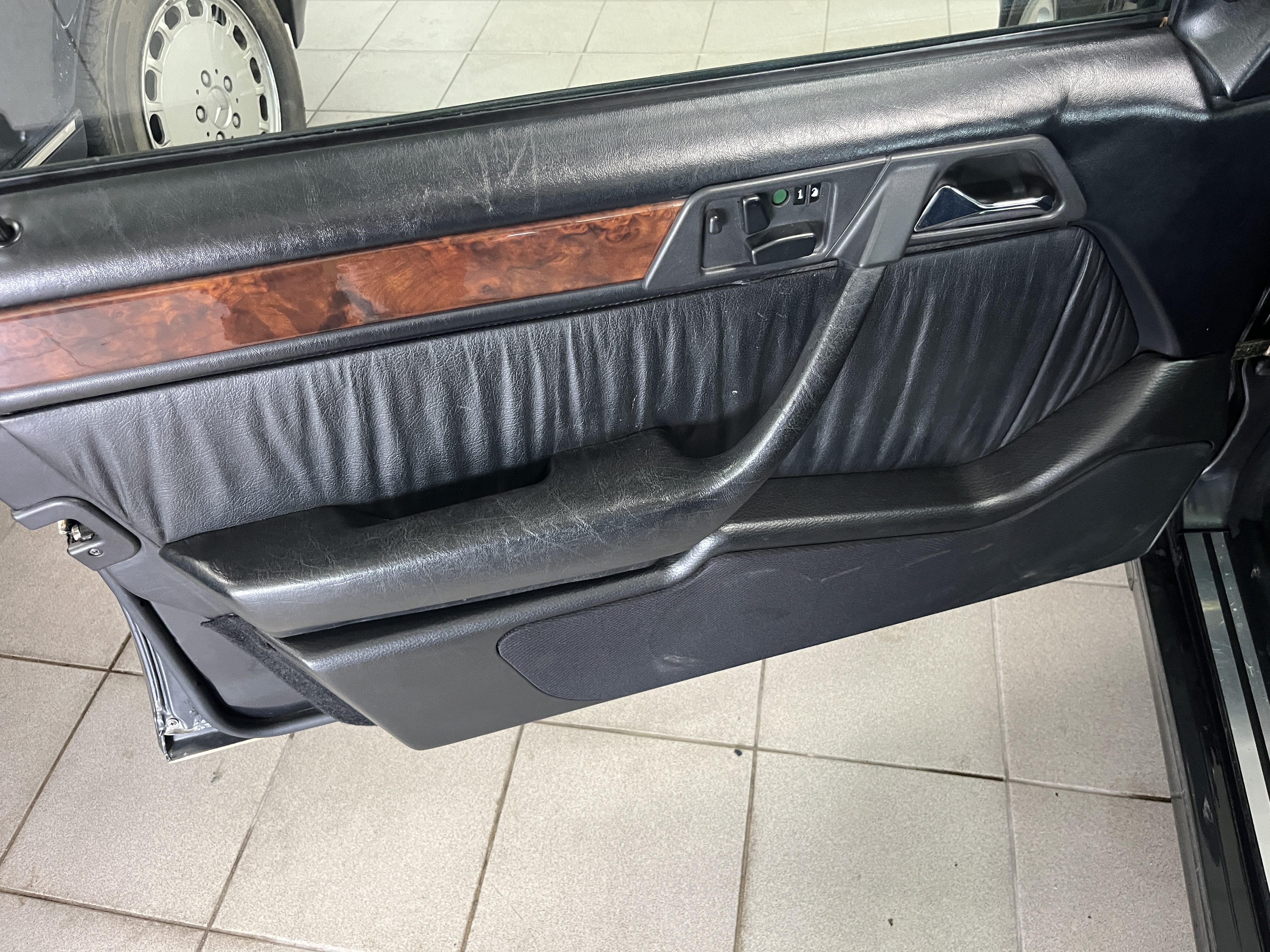 Mercedes Benz E 500