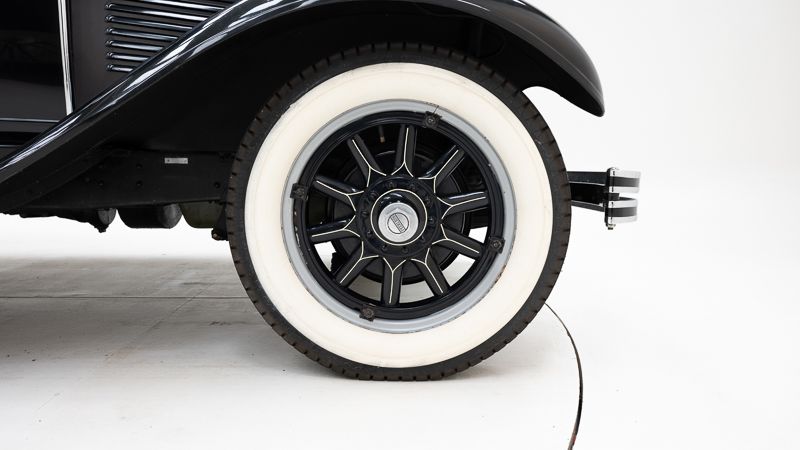 Peerless Six Model 61 \'29 