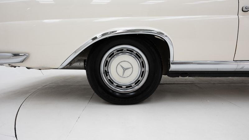 Mercedes Benz 280 SE \'68 