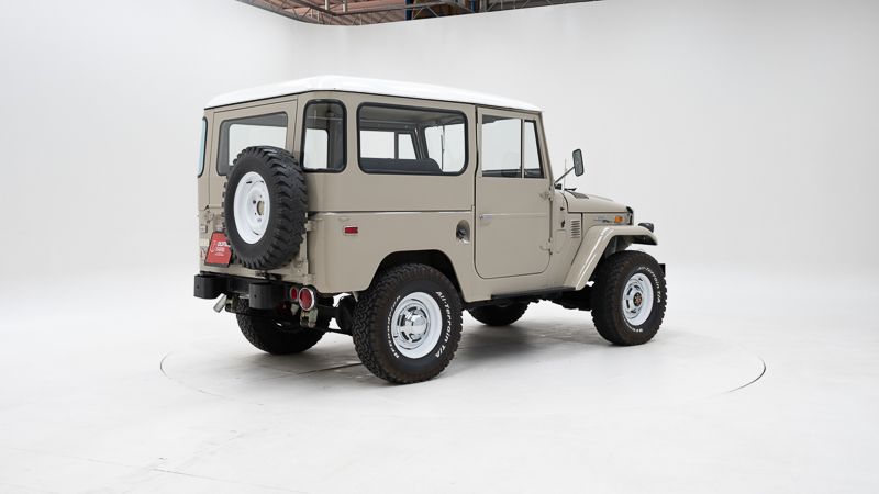 Toyota Land Cruiser FJ40 \'72 