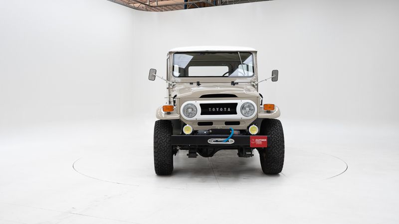 Toyota Land Cruiser FJ40 \'72 