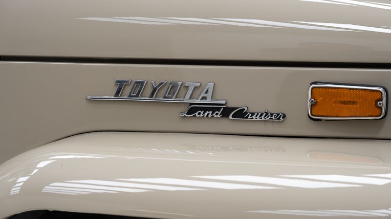 Toyota Land Cruiser FJ40 \'72 