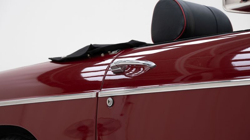 MG B \'74 