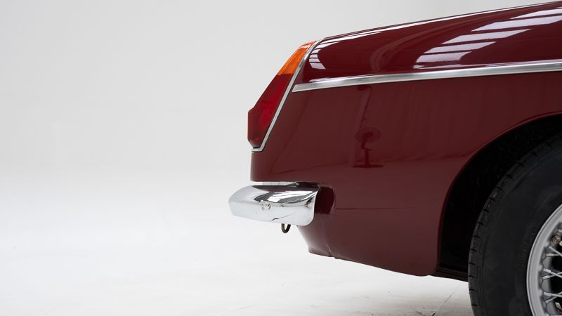 MG B \'74 