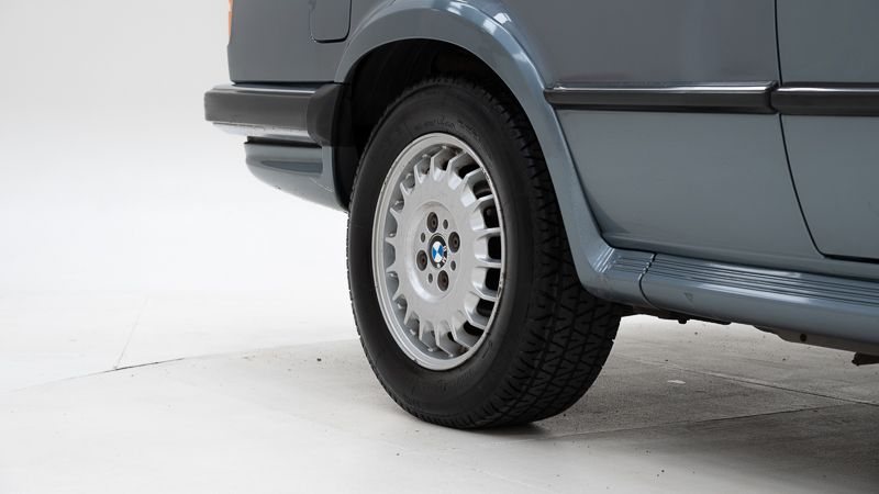 BMW  325iX \'87 