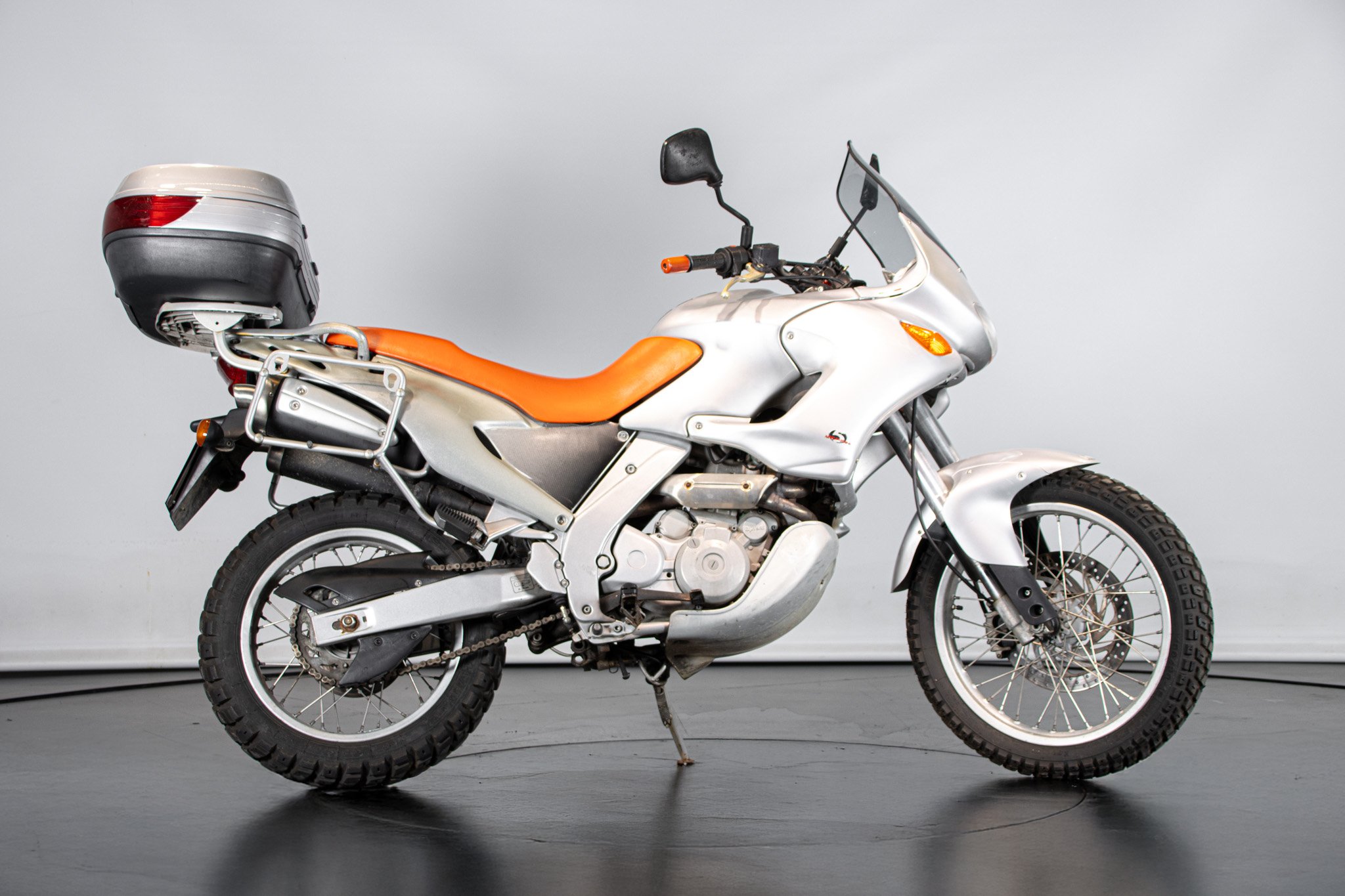 Aprilia PEGASO 650 
