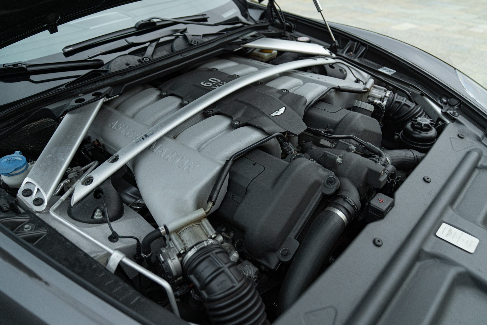 Aston Martin RAPIDE 