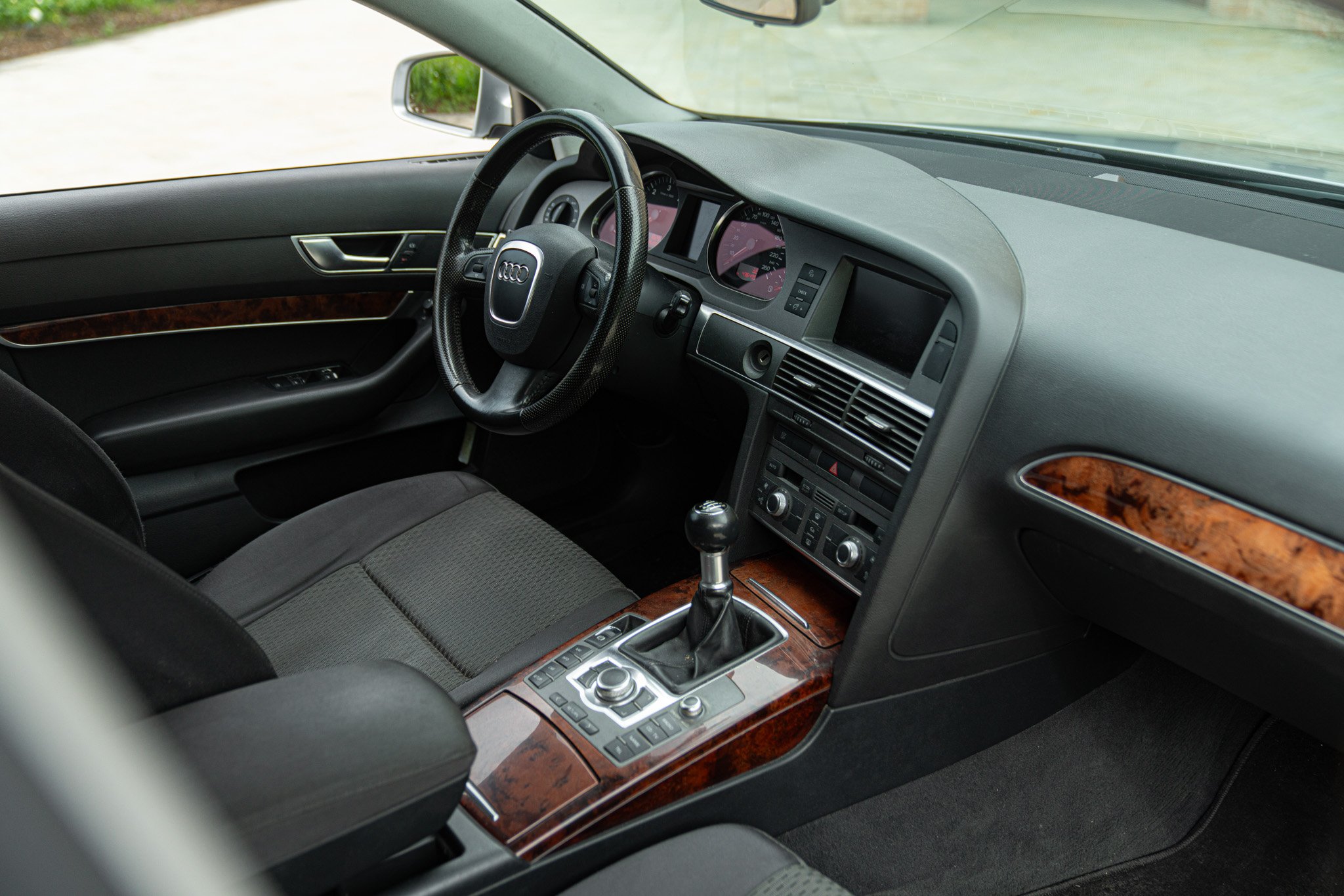 Audi A6 V6 2.7 