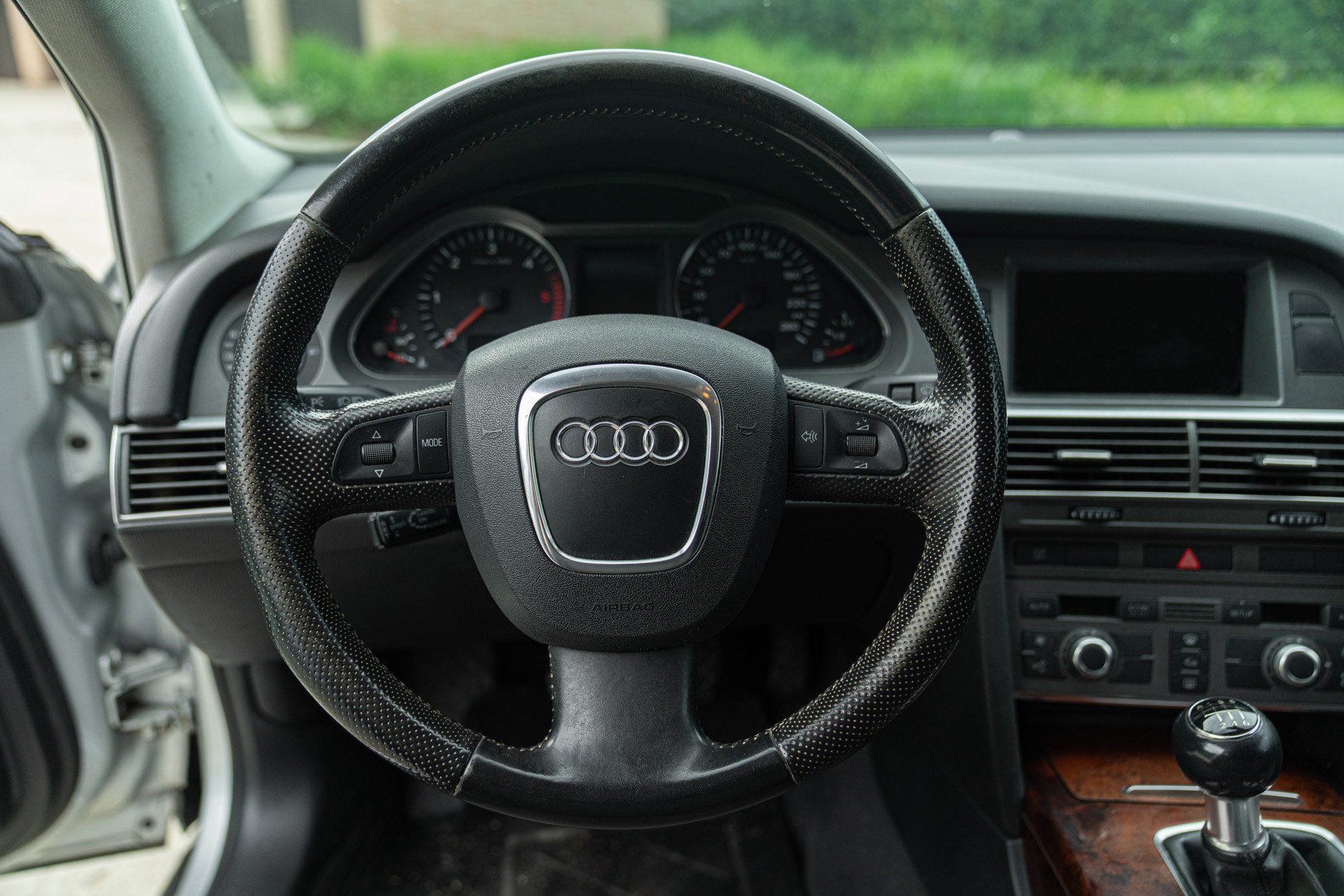 Audi A6 V6 2.7 