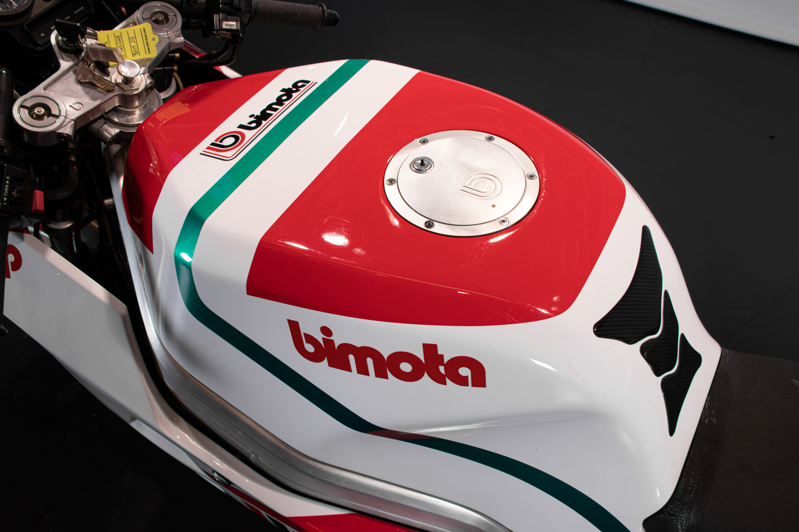 Bimota YB8 