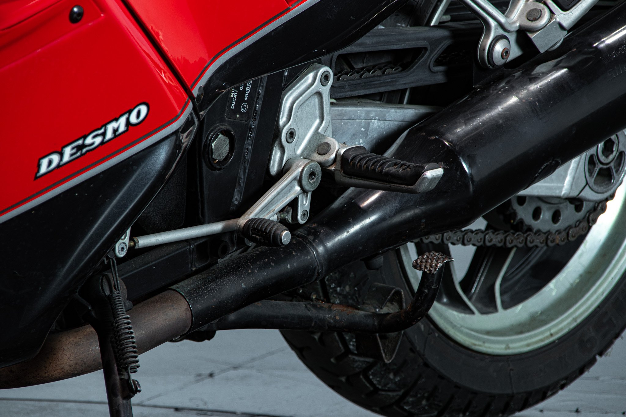 Ducati PASO 750 