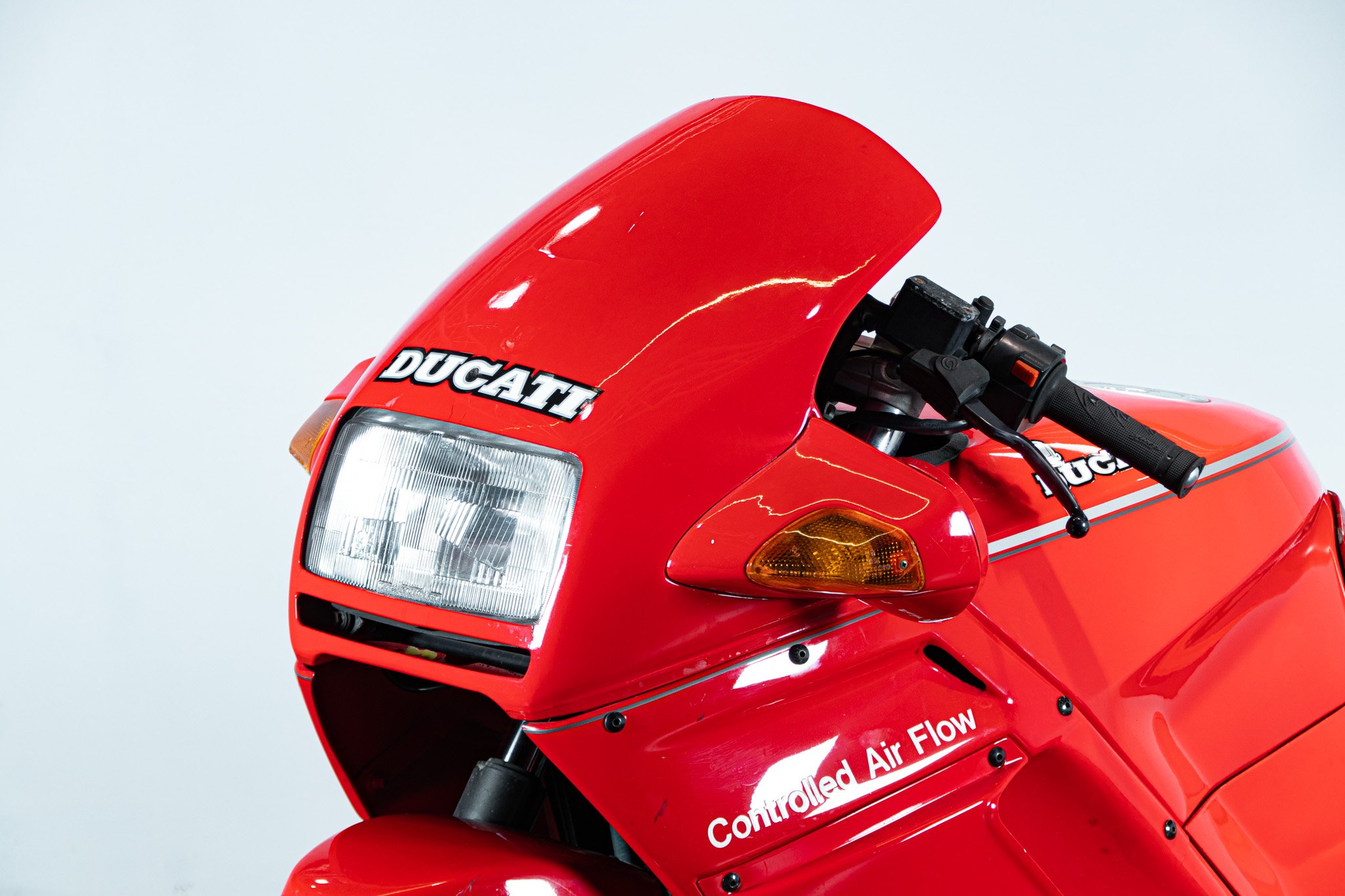 Ducati PASO 750 