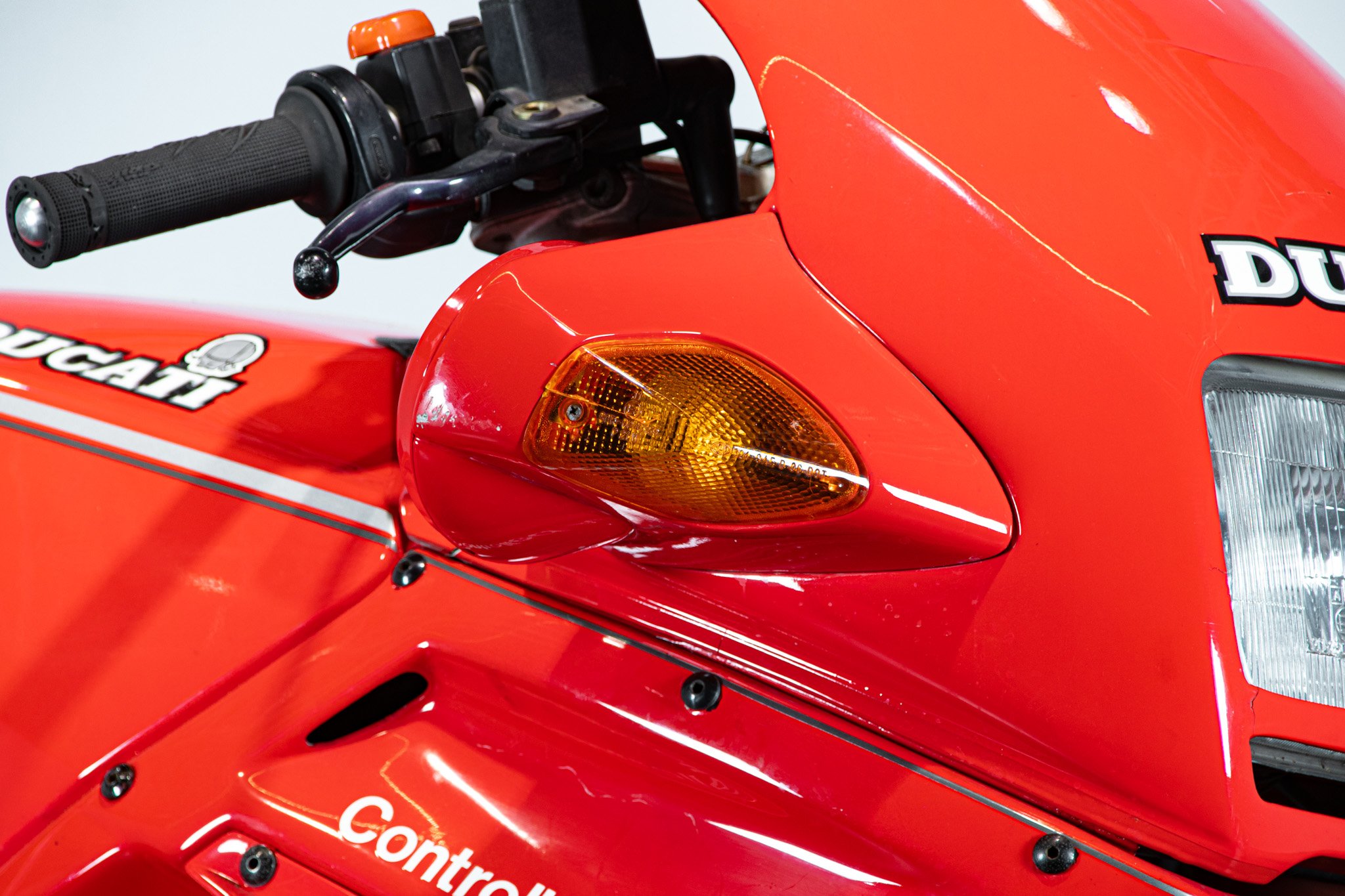 Ducati PASO 750 