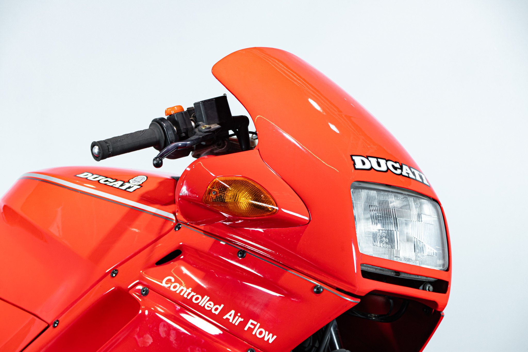 Ducati PASO 750 