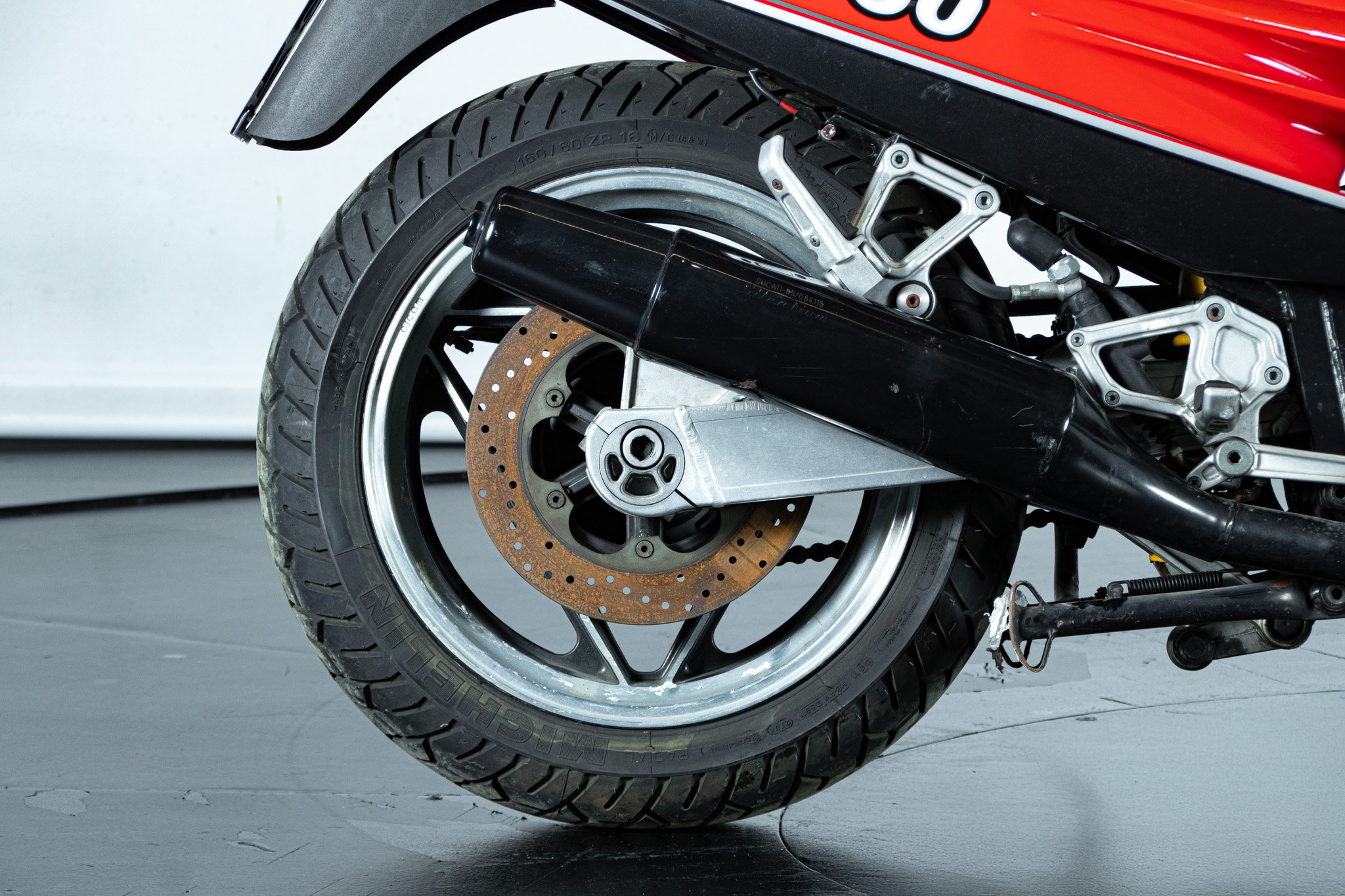 Ducati PASO 750 