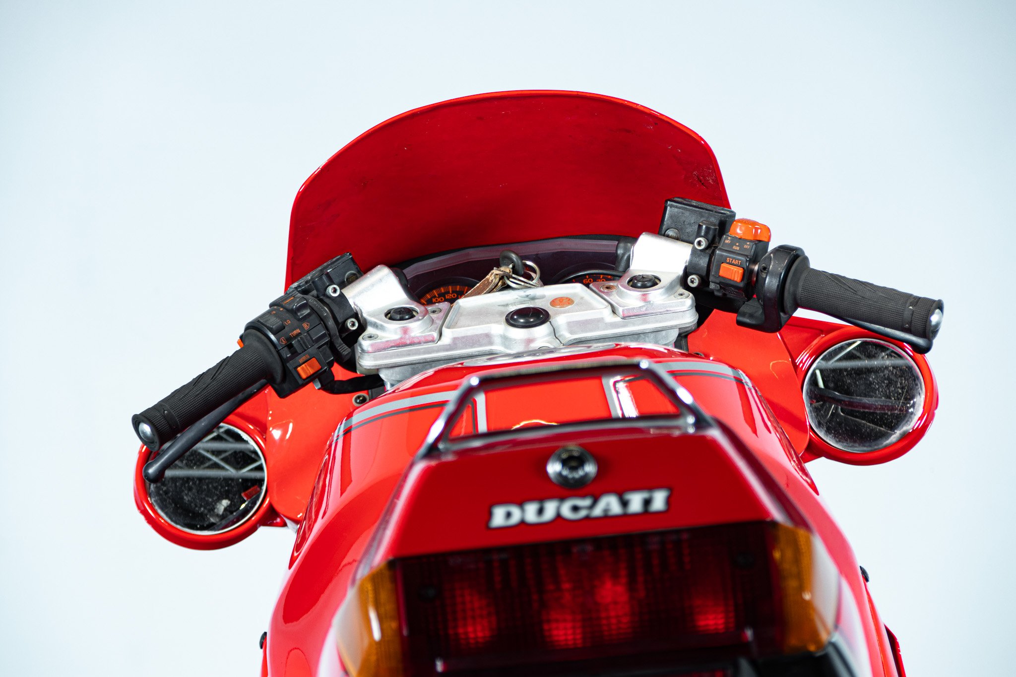Ducati PASO 750 