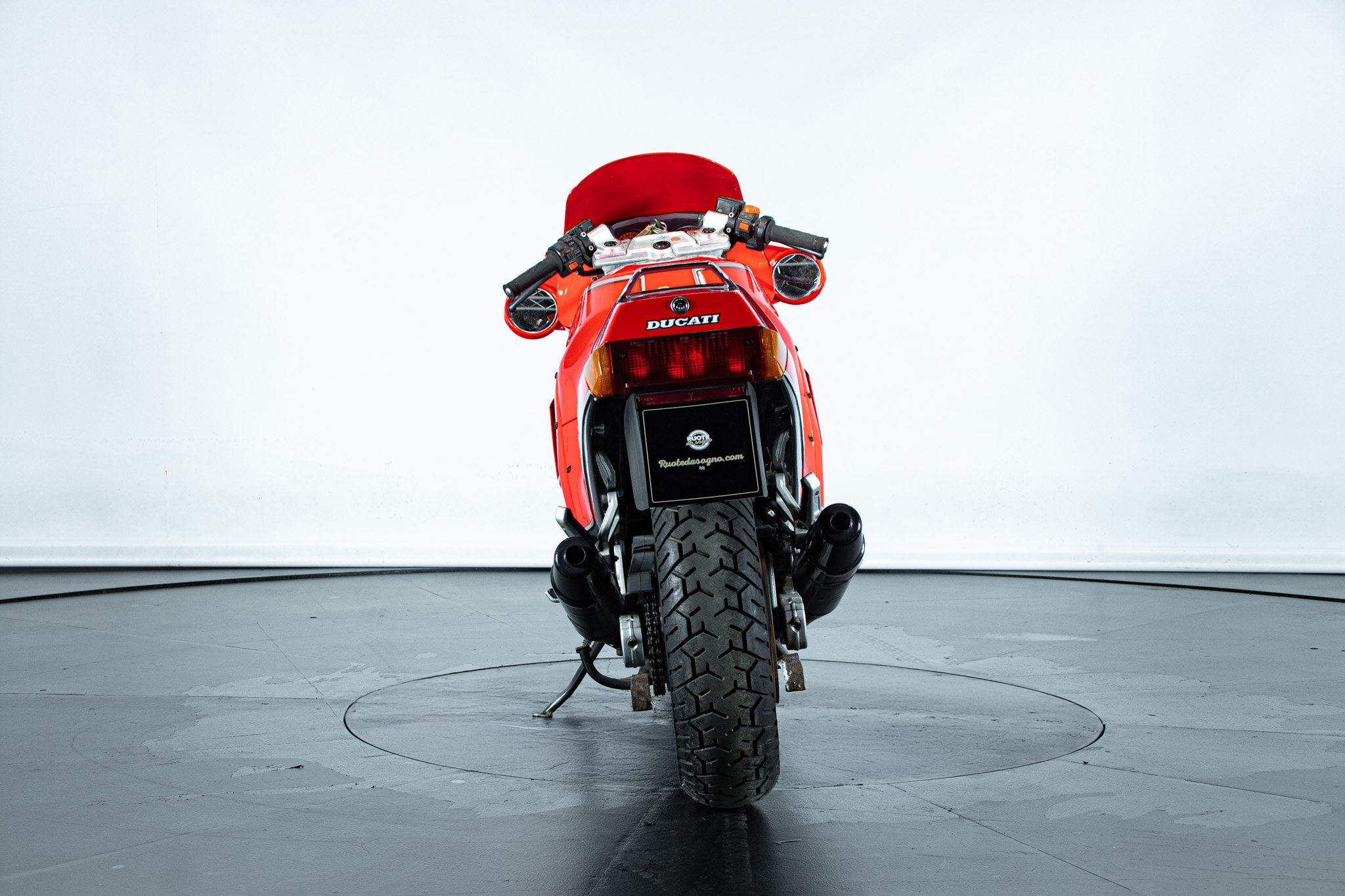 Ducati PASO 750 