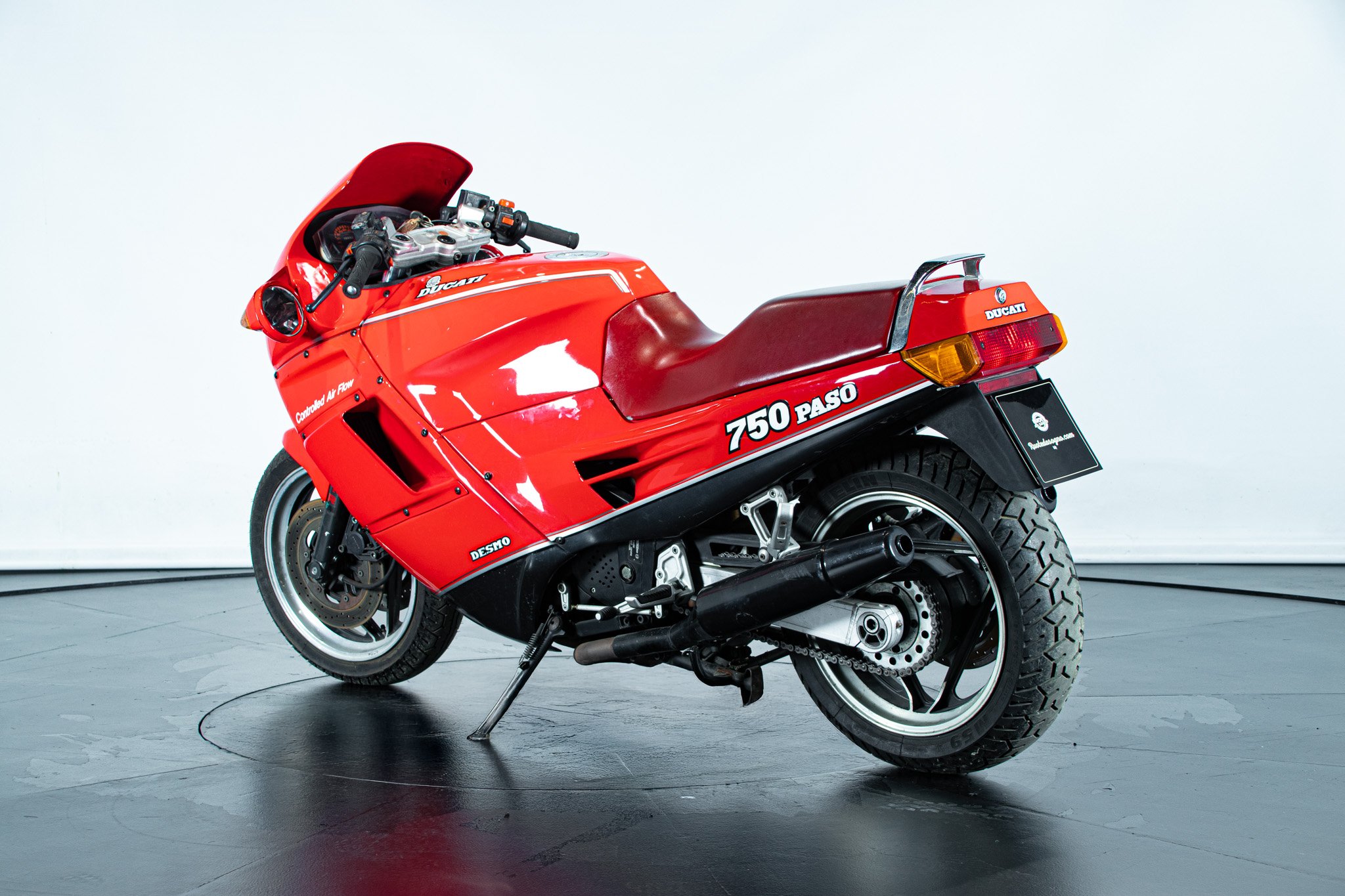 Ducati PASO 750 