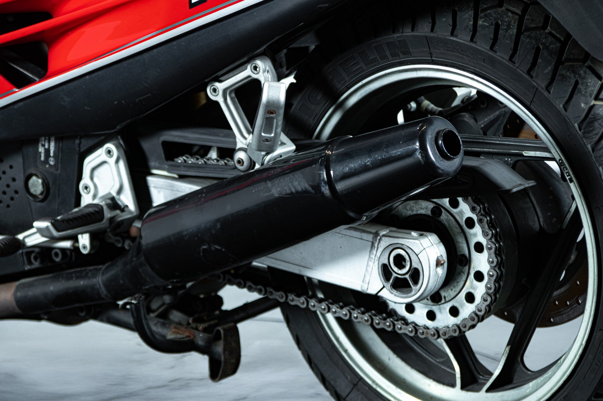 Ducati PASO 750 
