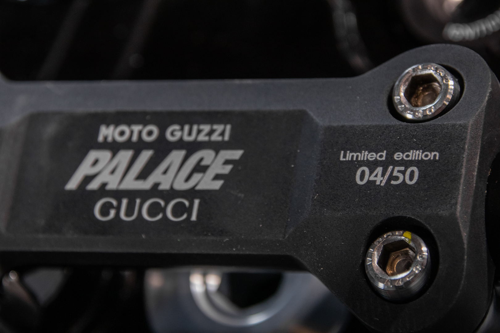 Moto Guzzi V7 Stone Gucci Palace 04/50 