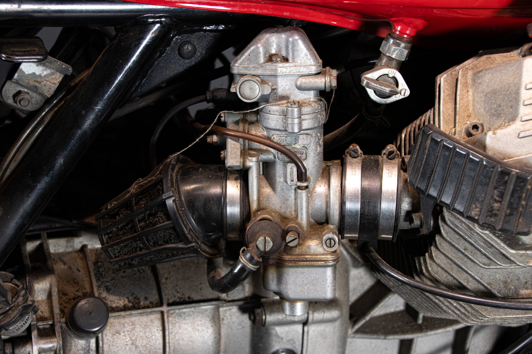 Moto Guzzi 850 LE MANS III 