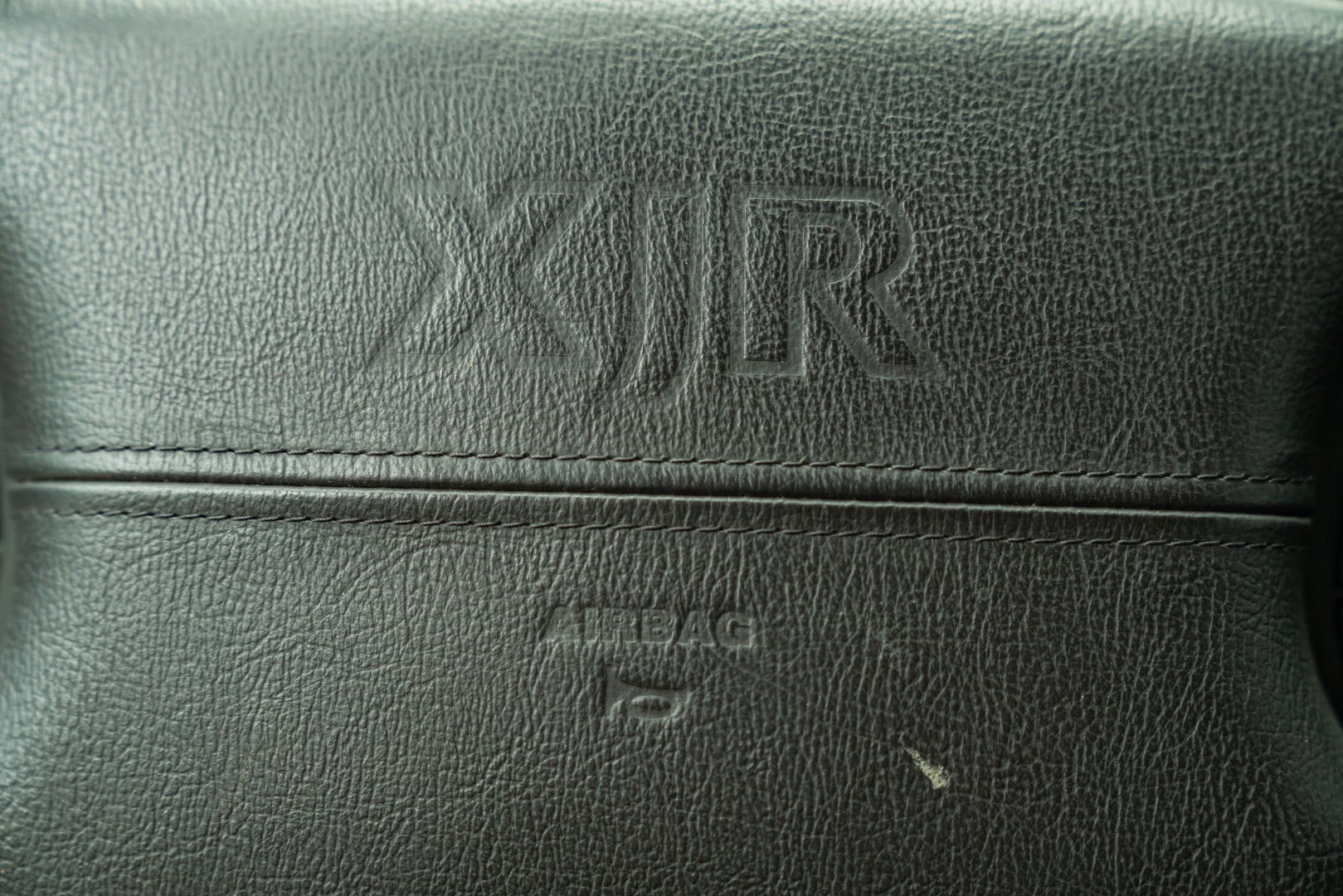 Jaguar XJR 
