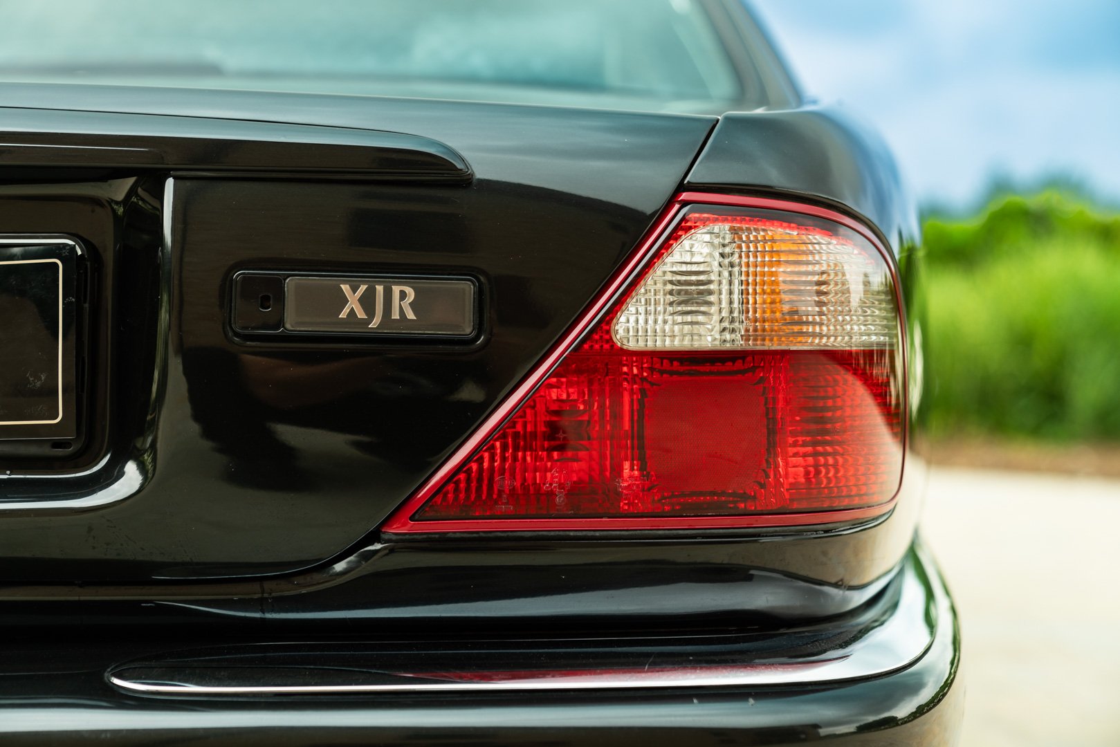 Jaguar XJR 