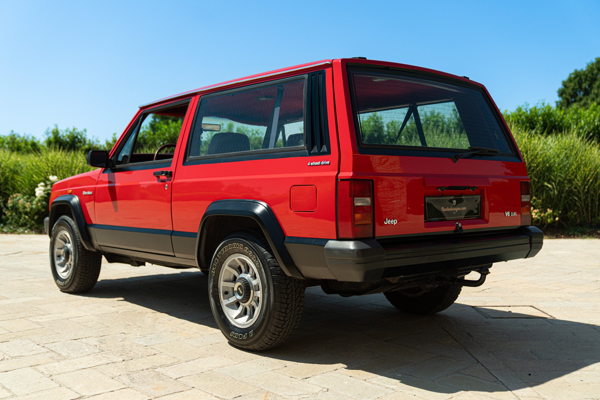 Jeep CHEROKEE 2.8 V6 
