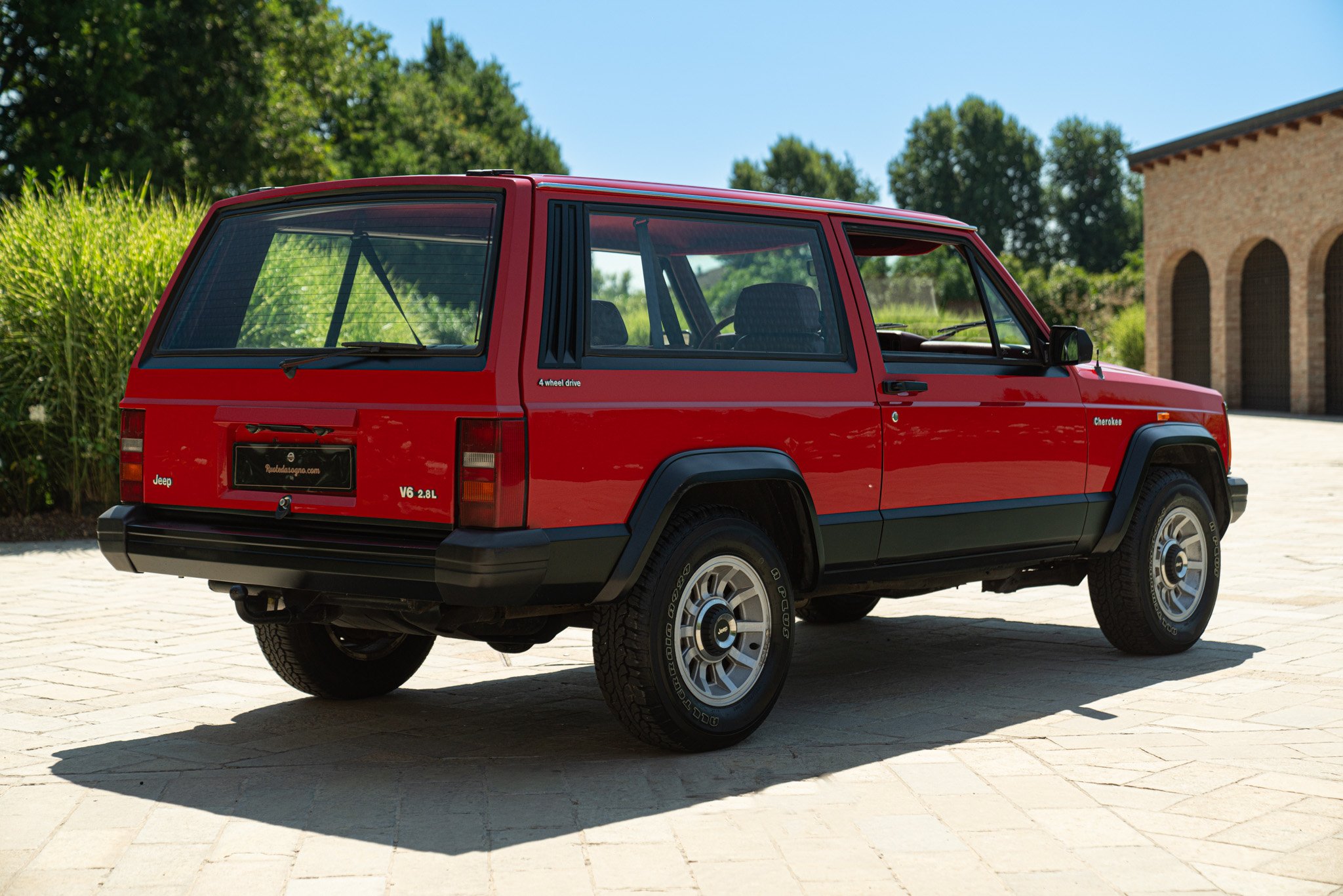 Jeep CHEROKEE 2.8 V6 