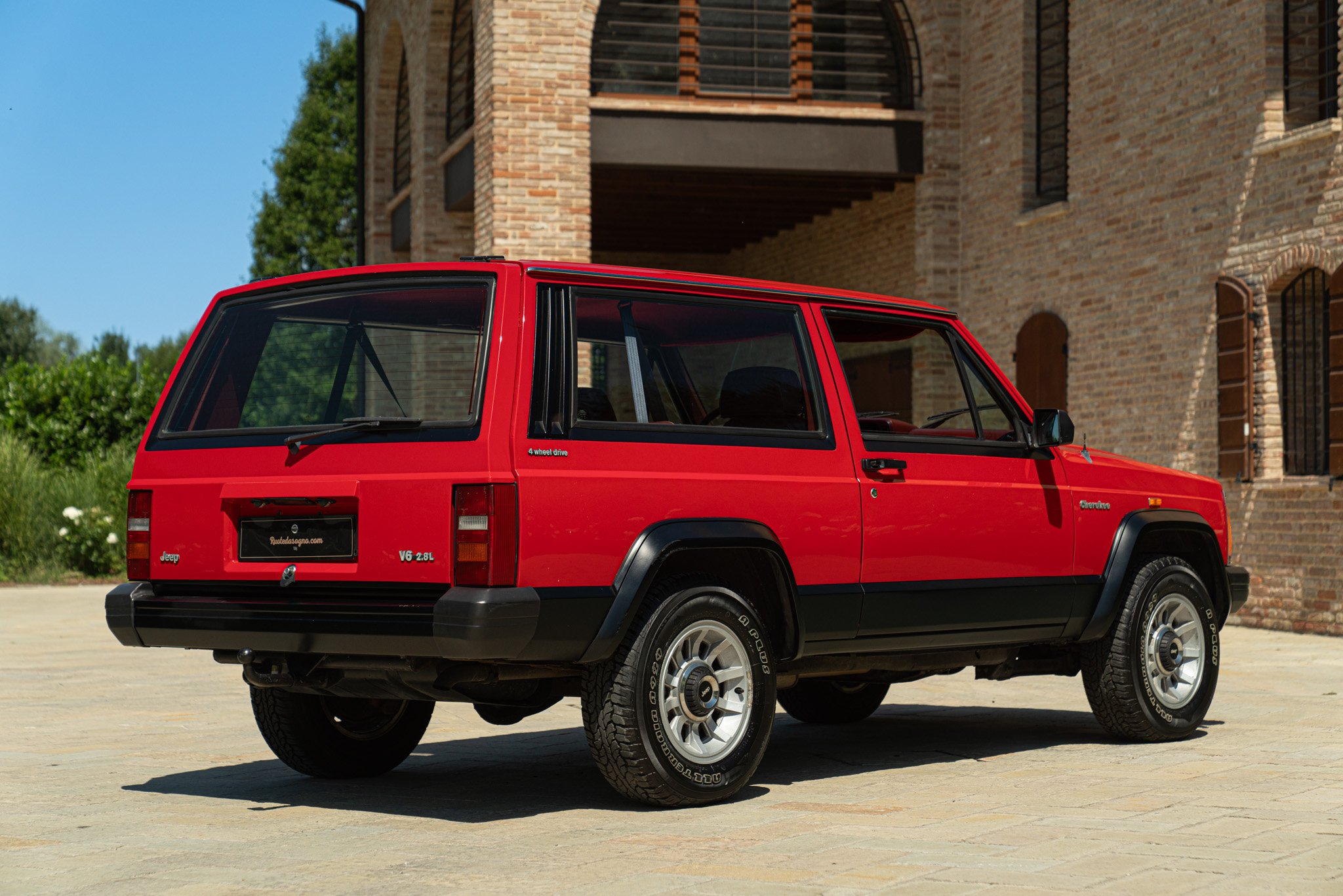 Jeep CHEROKEE 2.8 V6 
