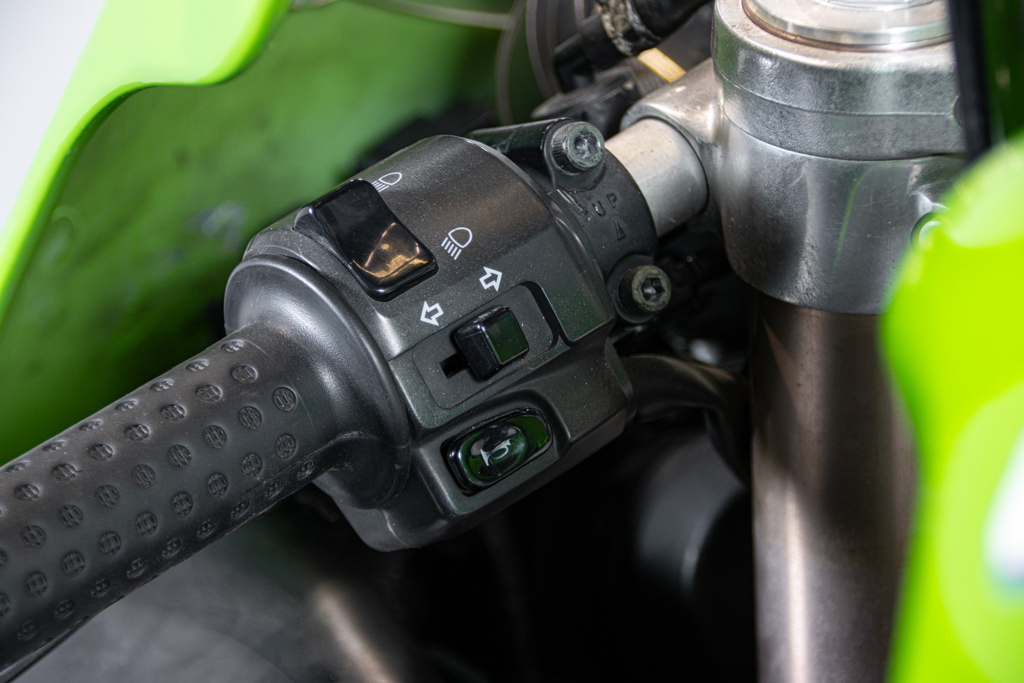 Kawasaki ZX-7R 