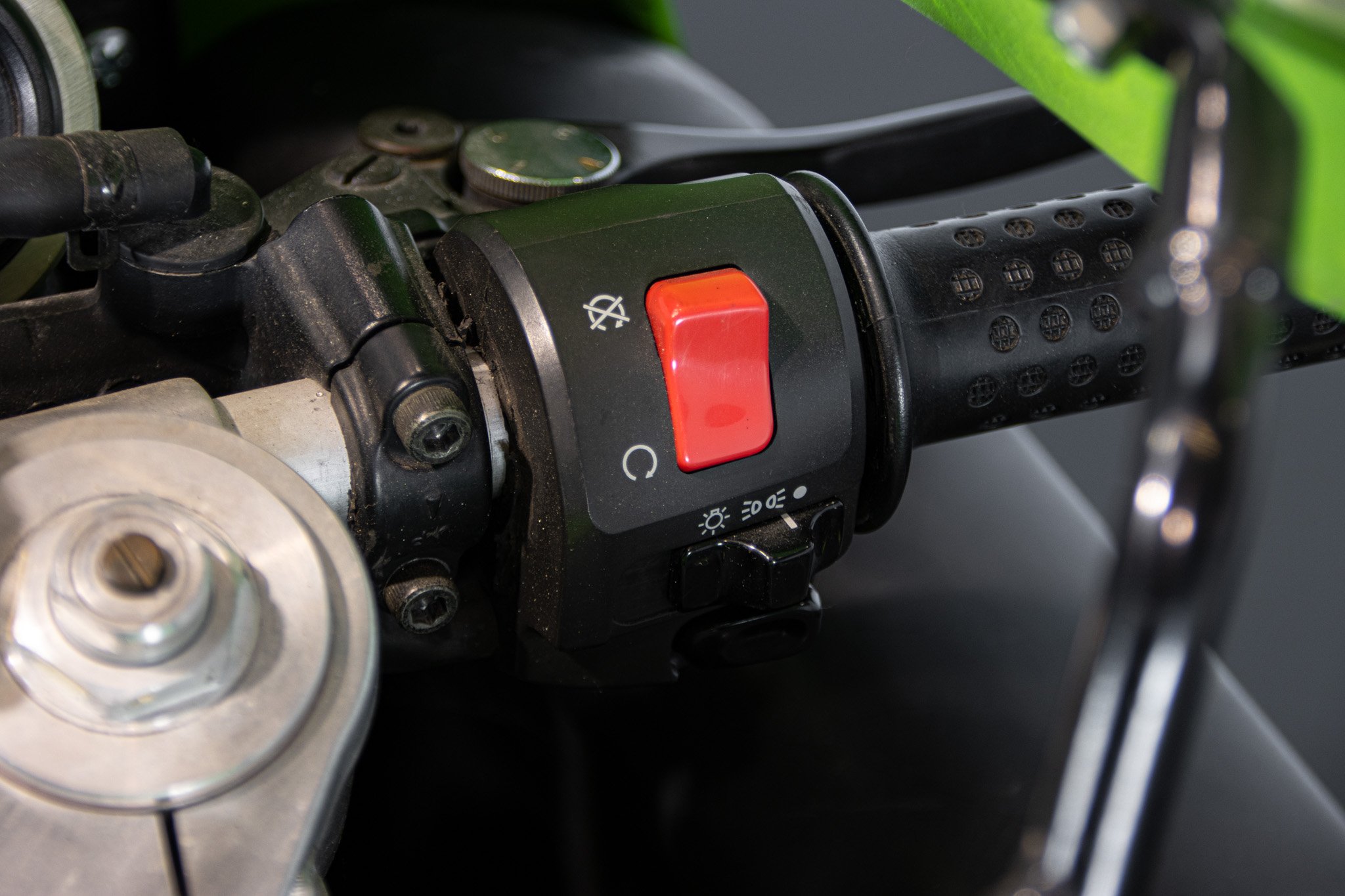 Kawasaki ZX-7R 