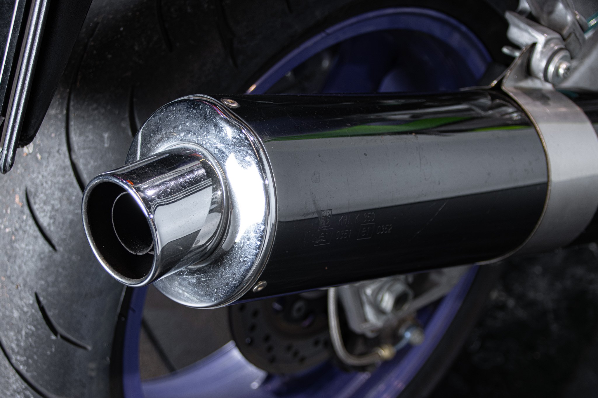 Kawasaki ZX-7R 