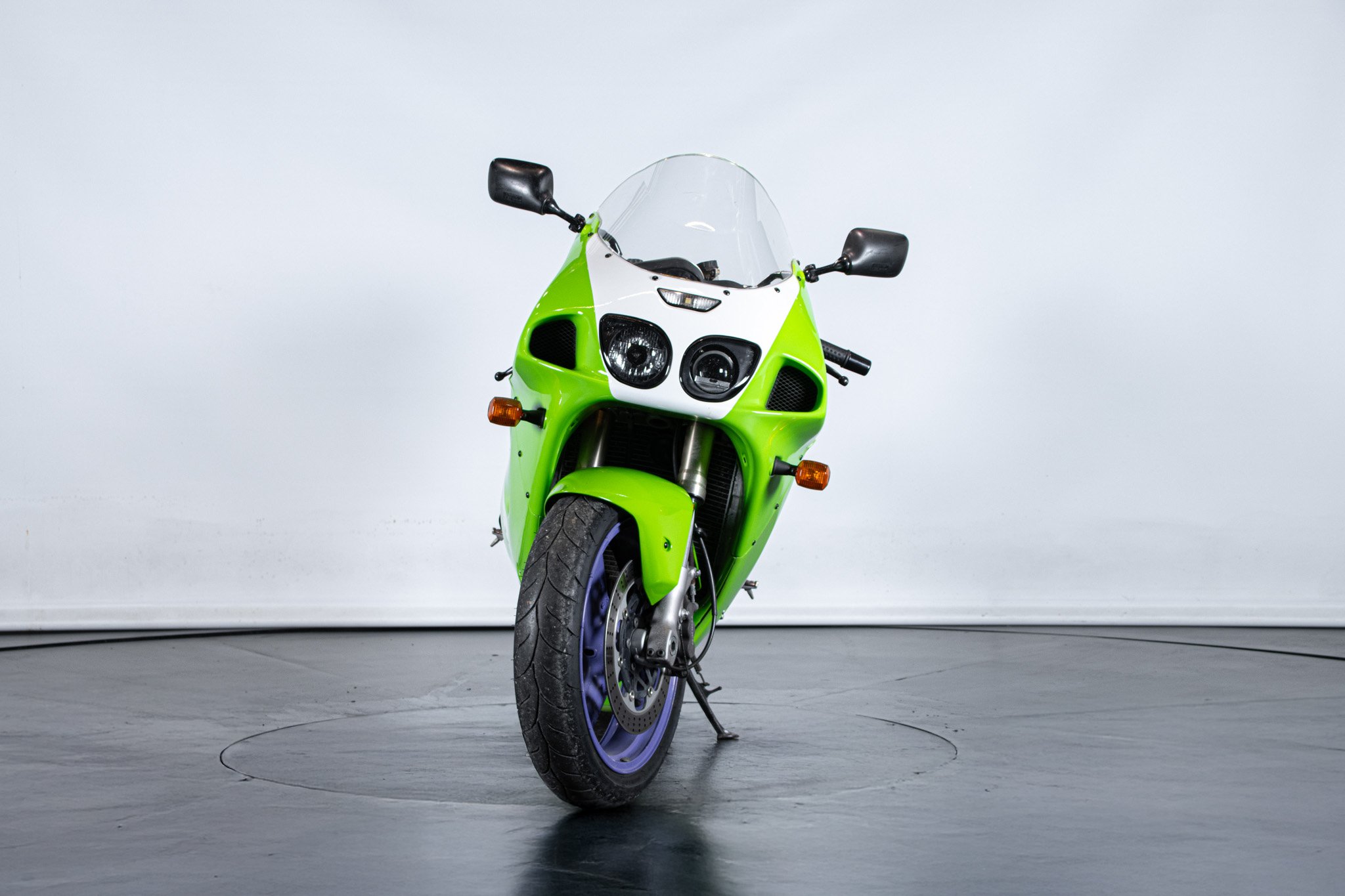 Kawasaki ZX-7R 