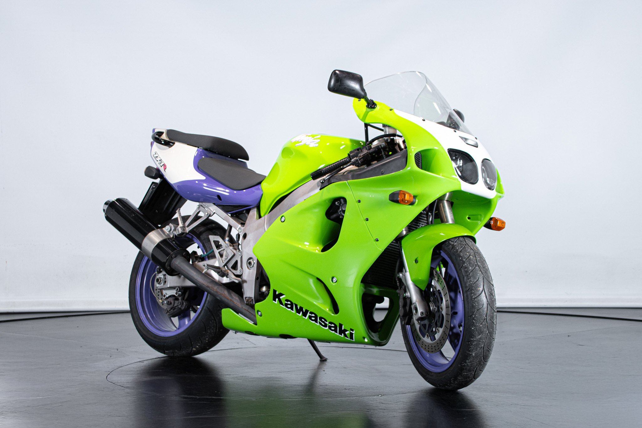 Kawasaki ZX-7R 