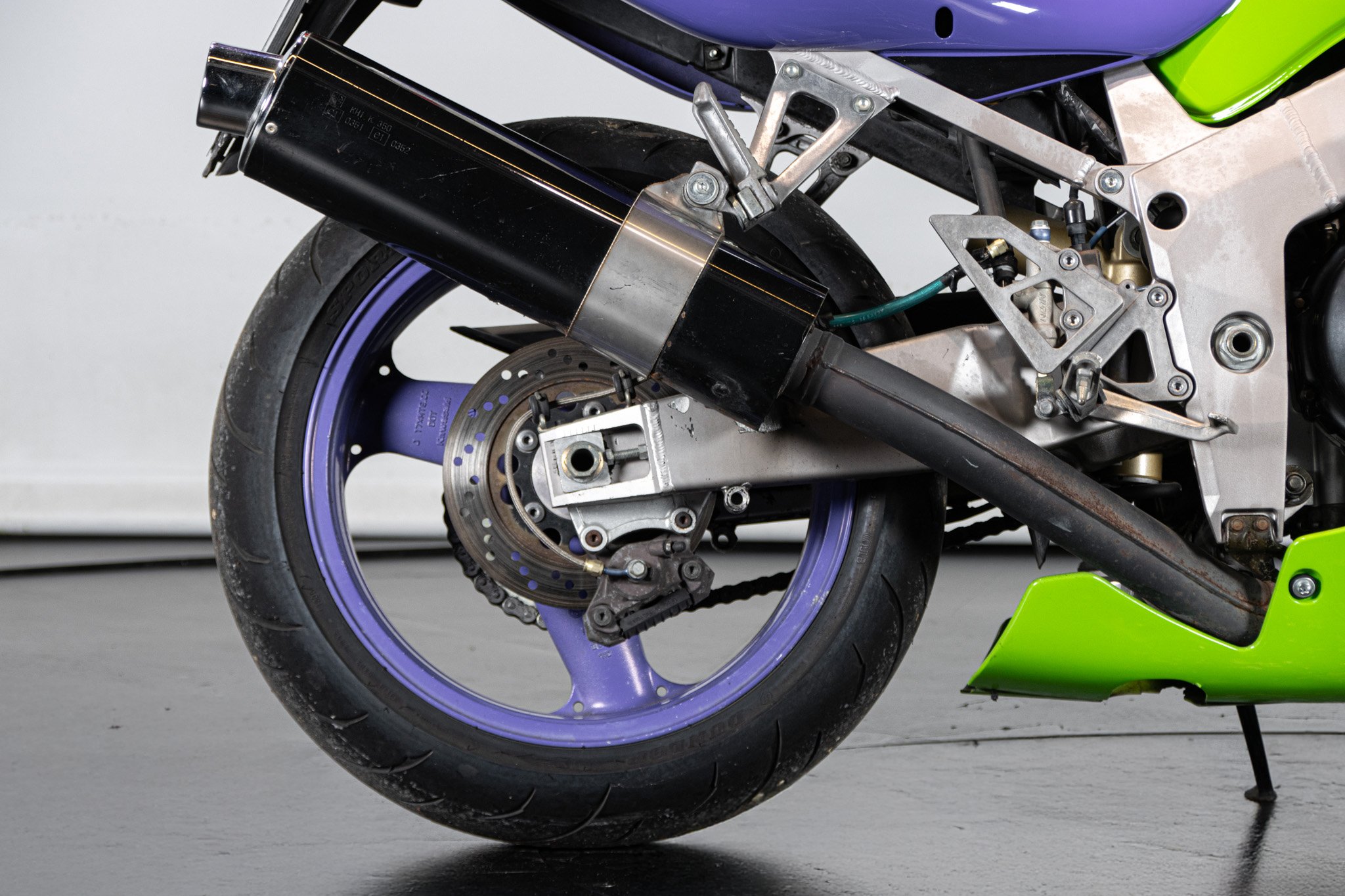 Kawasaki ZX-7R 