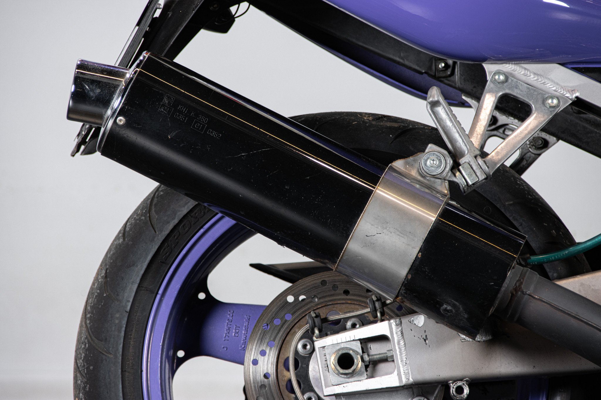 Kawasaki ZX-7R 