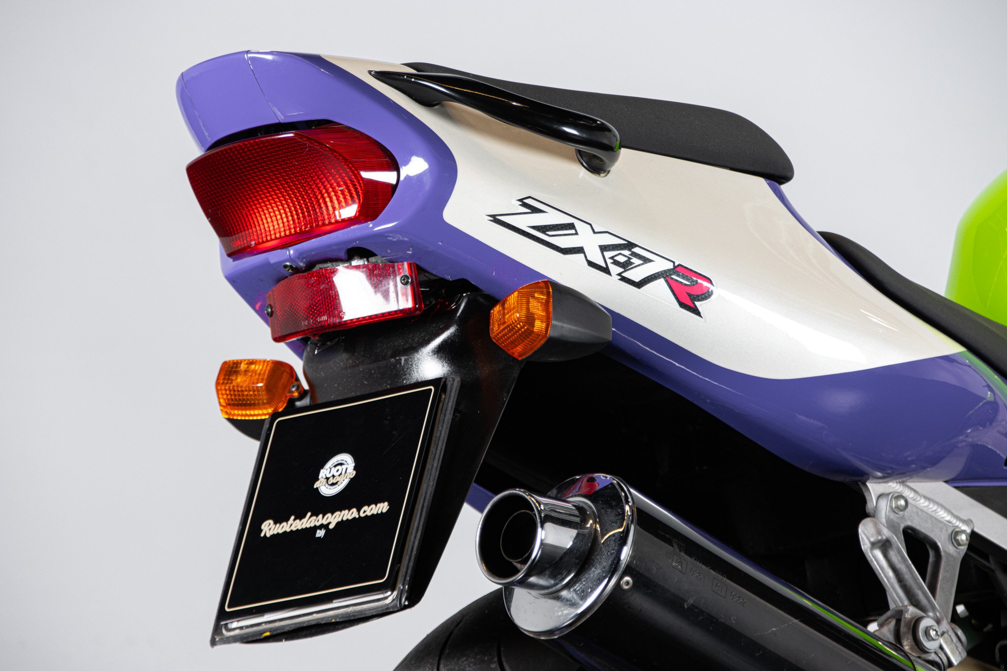 Kawasaki ZX-7R 
