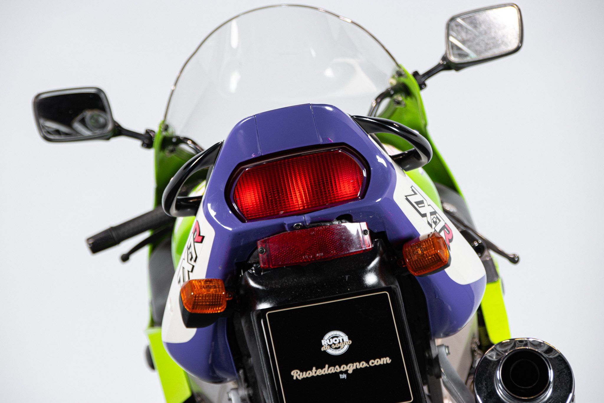 Kawasaki ZX-7R 