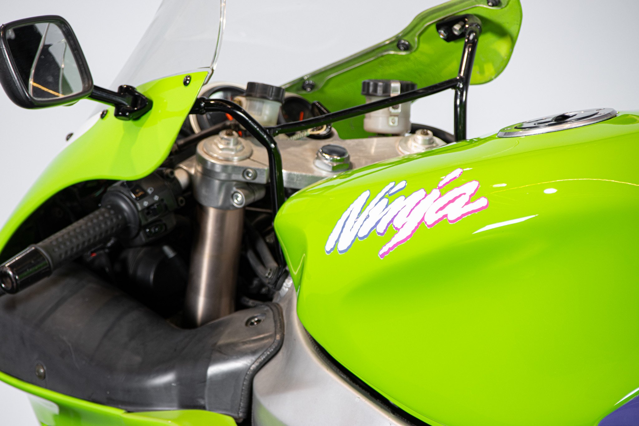 Kawasaki ZX-7R 