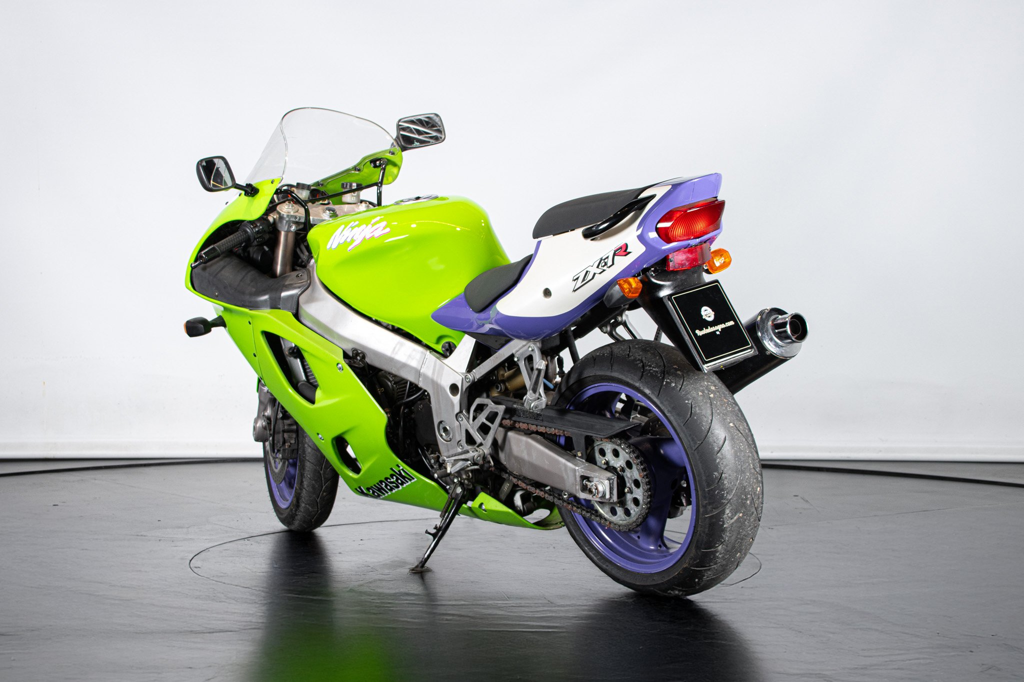 Kawasaki ZX-7R 