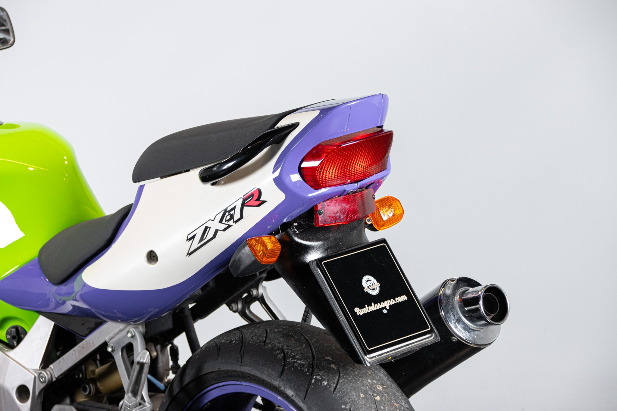 Kawasaki ZX-7R 