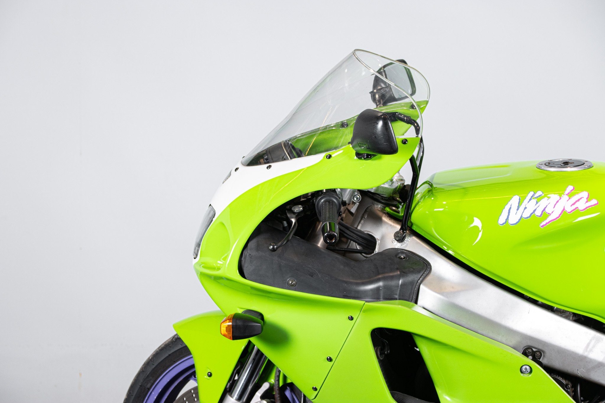 Kawasaki ZX-7R 