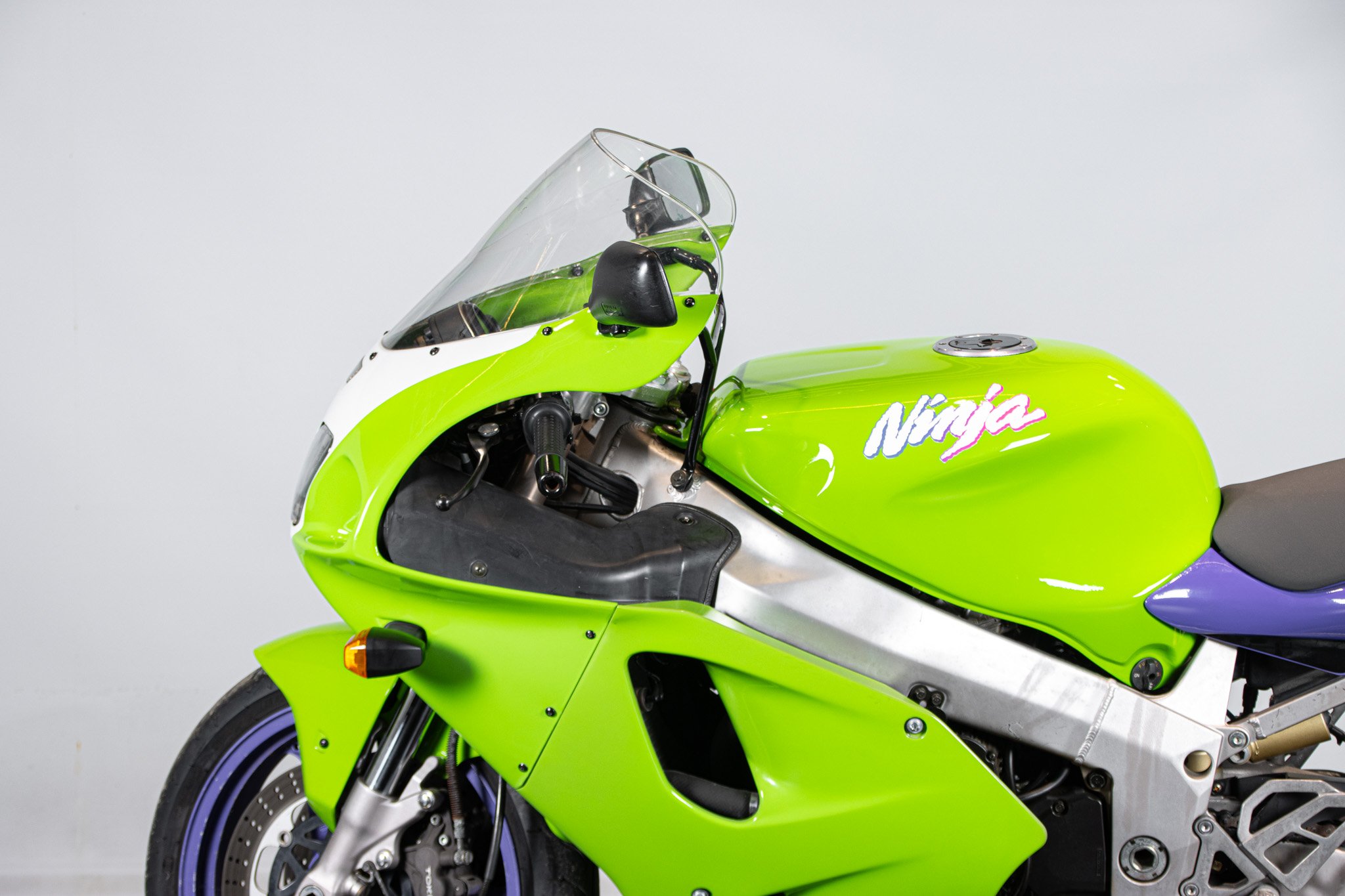 Kawasaki ZX-7R 