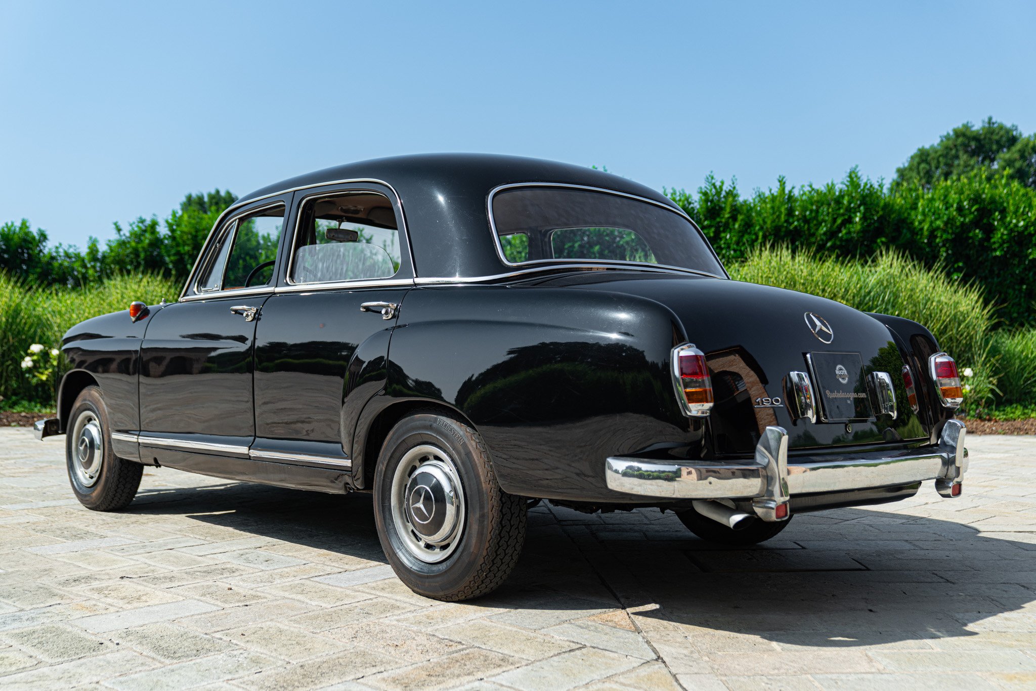 Mercedes Benz 190 