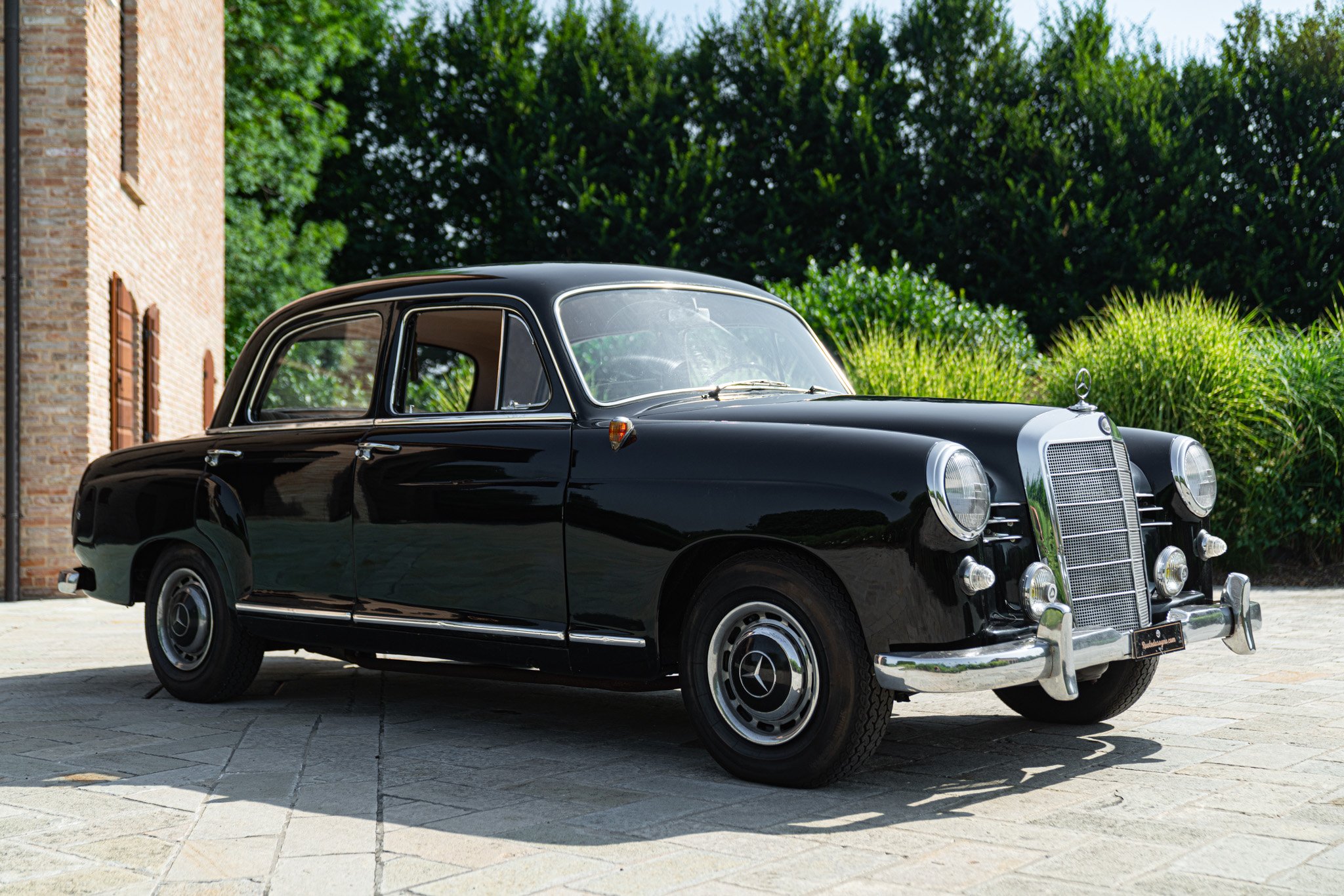 Mercedes Benz 190 