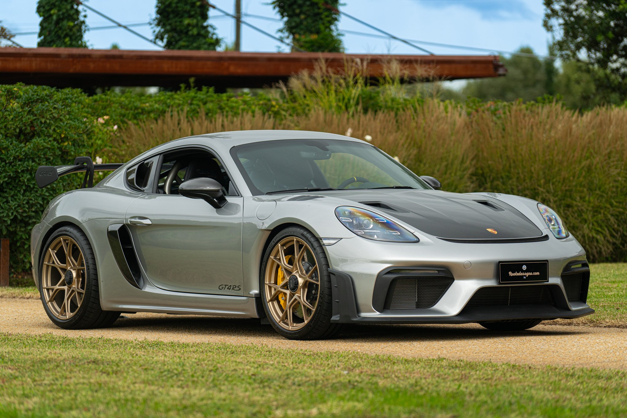 Porsche CAYMAN 718 GT4 RS “weissach” 