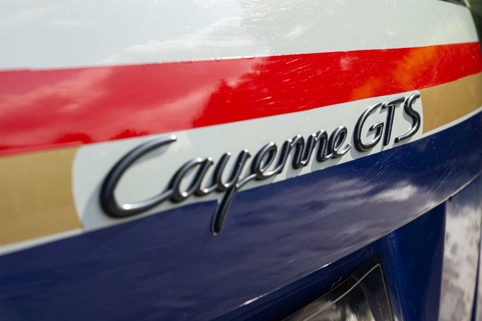 Porsche CAYENNE S LIVREA ROTHMANS 